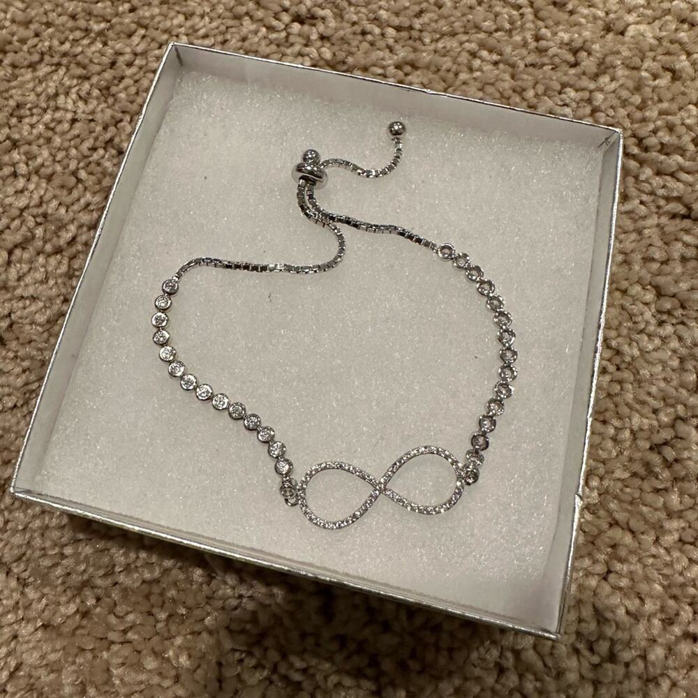 Infinity‎ Bolo Bracelet